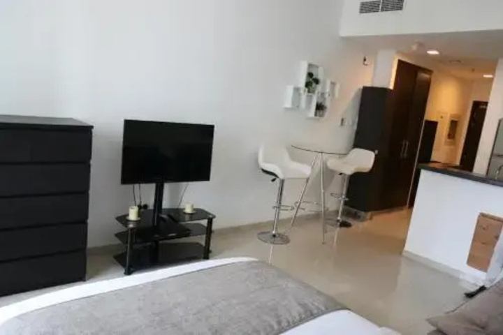 Room 4 of 14