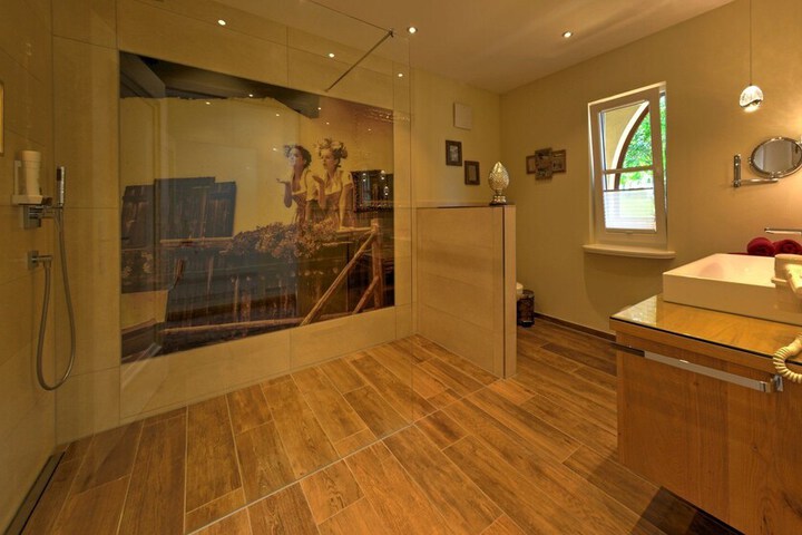 Room 10 of 58