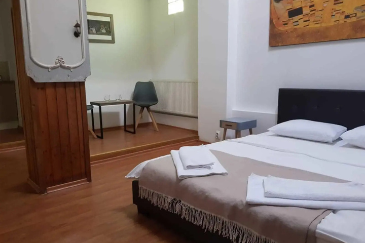 Room 2 of 12