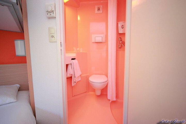 Room 2 of 24