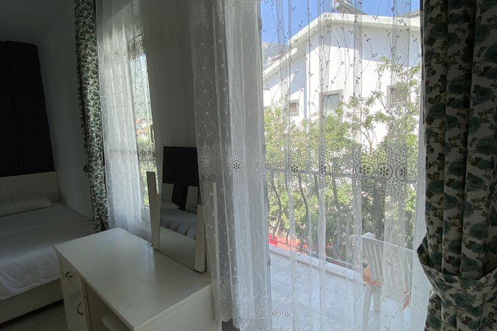 Room 13 of 45