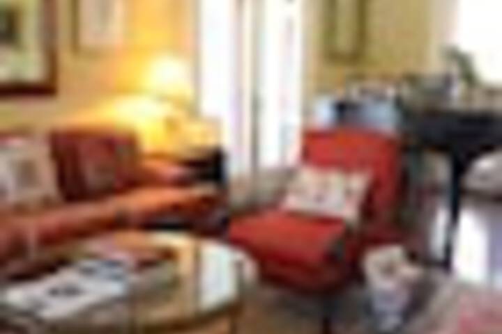Hotel 5 of 252