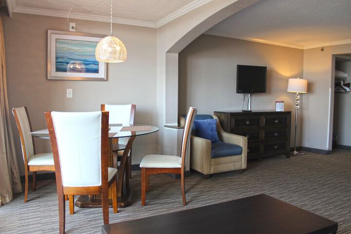 Room 4 of 20