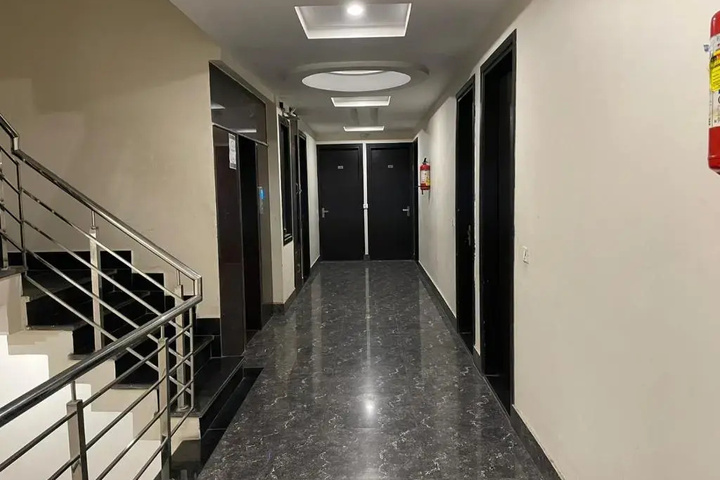 Room 5 of 5