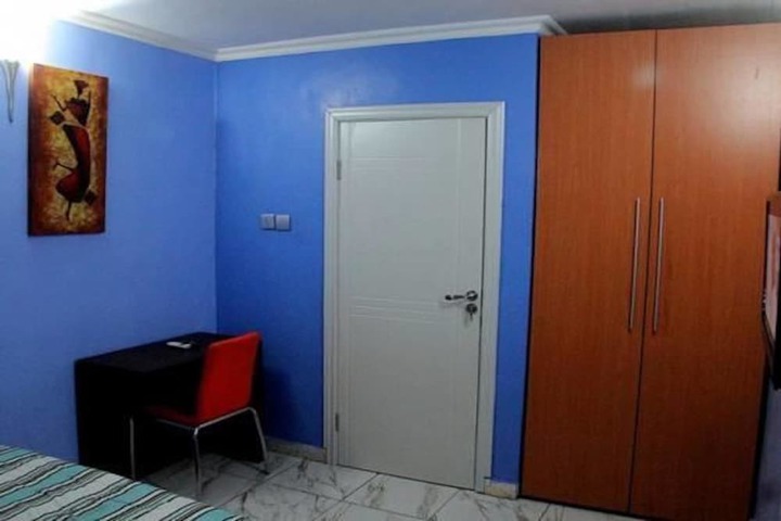 Room 21 of 28