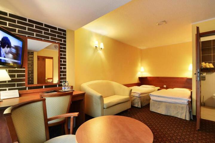 Hotel Astra Tajemniczy Ogród