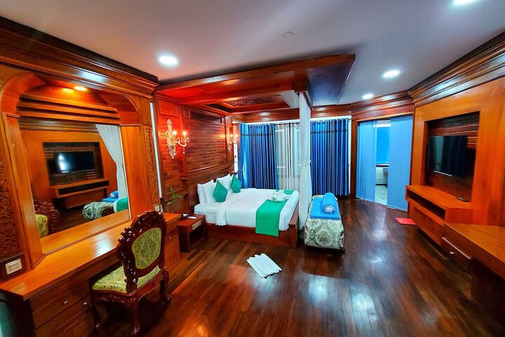 Room 3 of 129
