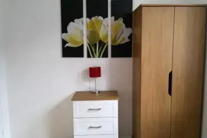 Room 10 of 10