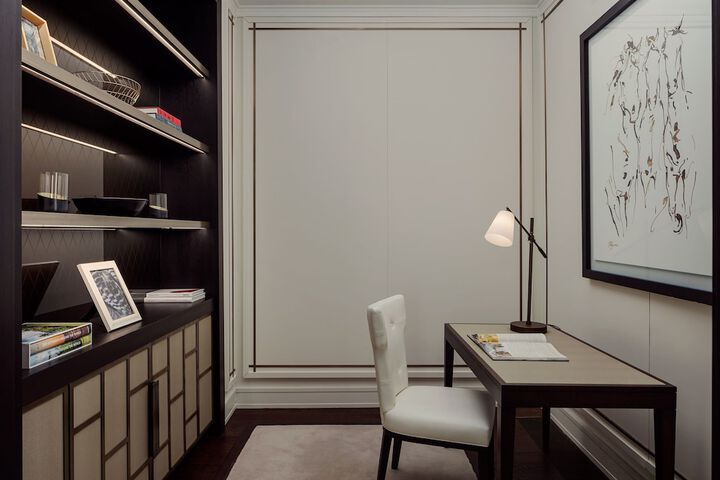 Room 26 of 122