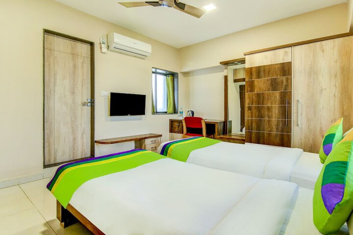 Room 8 of 68
