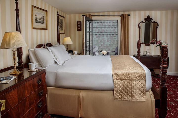 Room 7 of 27