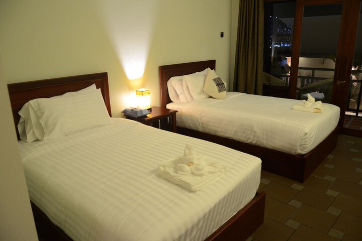 Room 10 of 91