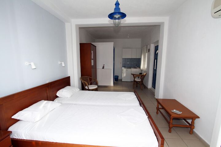 Room 3 of 67