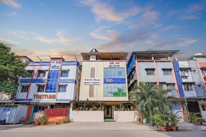 FabHotel White Gold