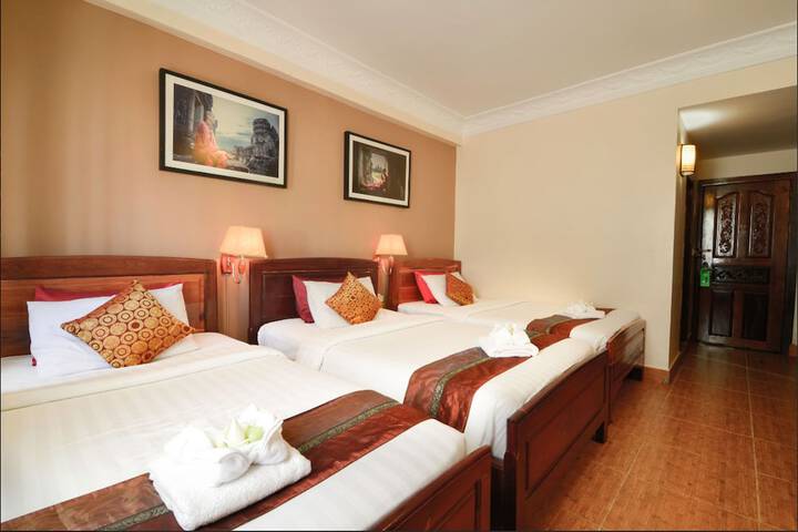 Room 29 of 53