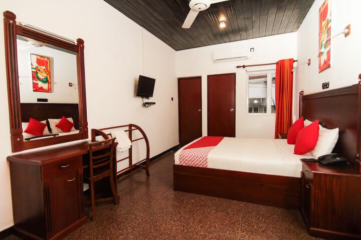 Room 9 of 54