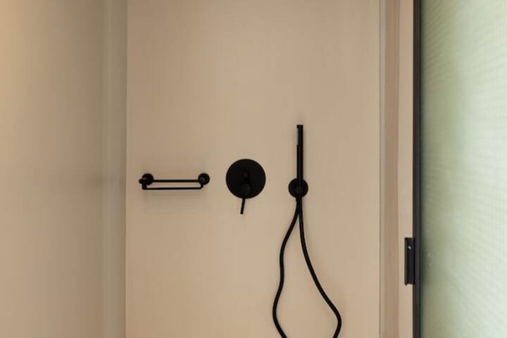 Room 20 of 37