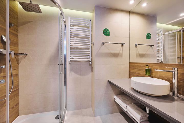 Clean Restrooms