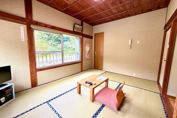 Room 14 of 53