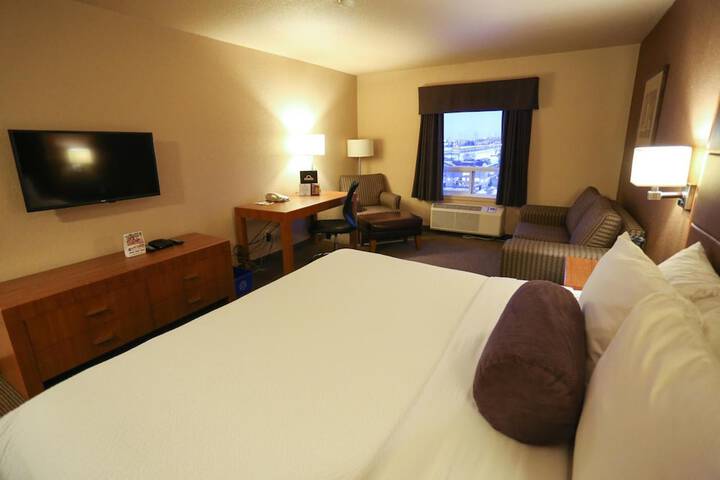 Room 7 of 110