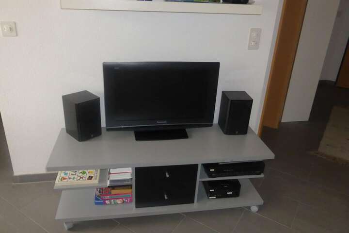 Room 8 of 25