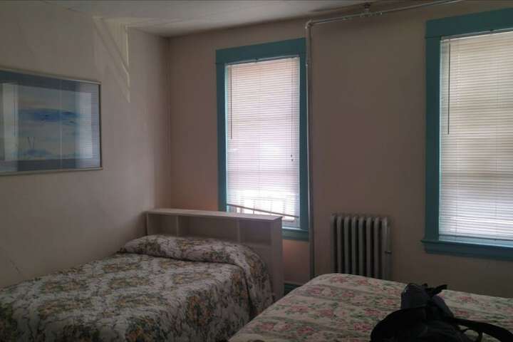 Room 3 of 8