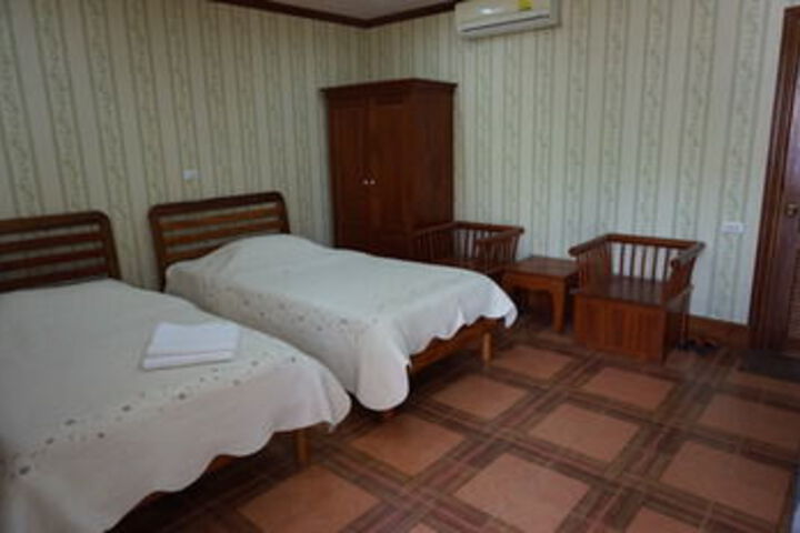 Room 23 of 37