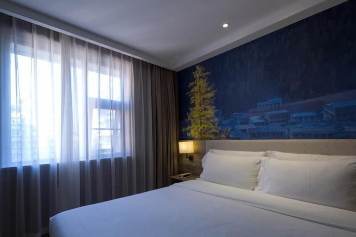 Room 7 of 29