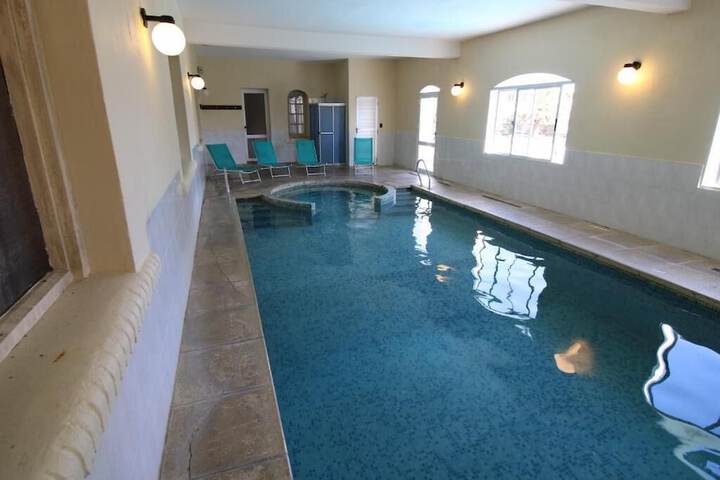 Pool 14 of 23