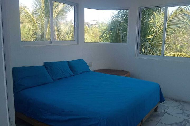 Room 10 of 29
