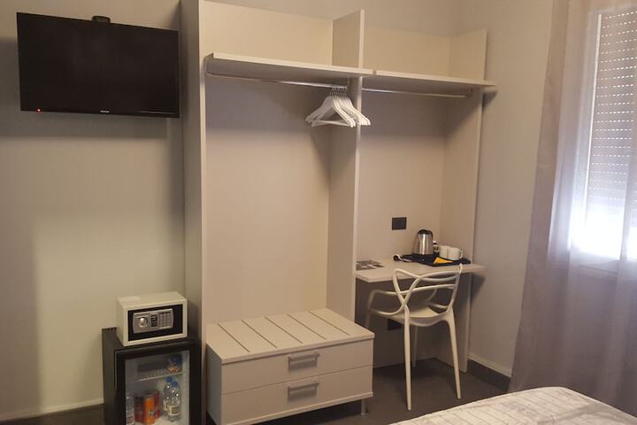 Room 21 of 51