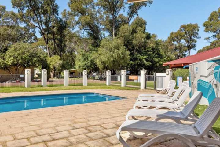 Pool 40 of 61