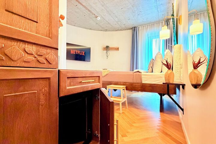 Room 90 of 175