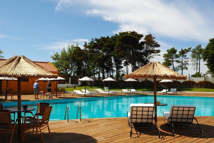 Hotel Pool
