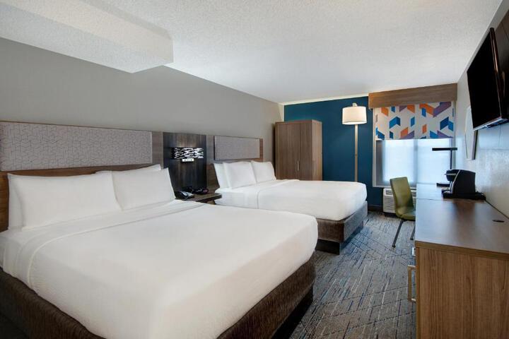 Standard Double Bed (1 of 5)
