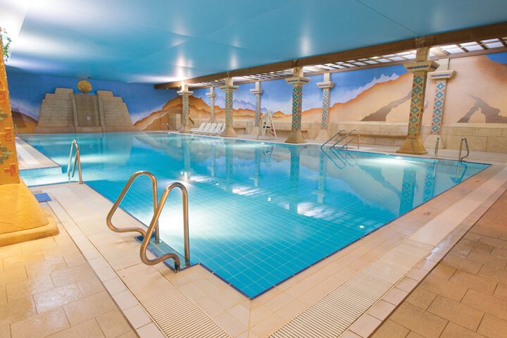 Hotel with Pool