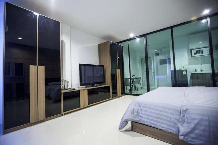 Room 22 of 59