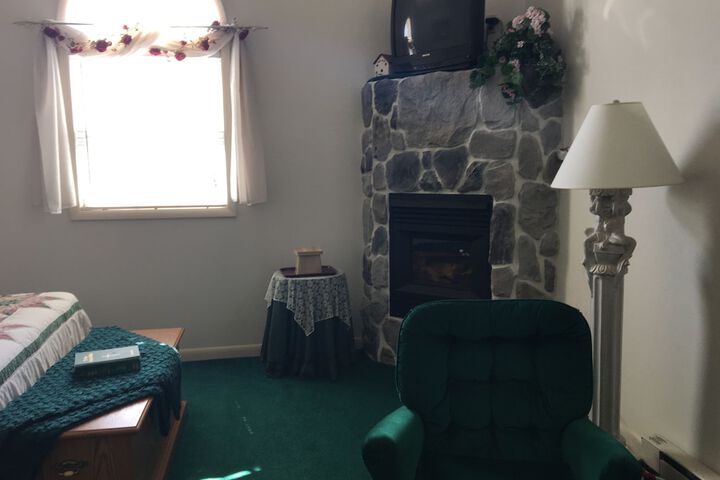 Room 4 of 26