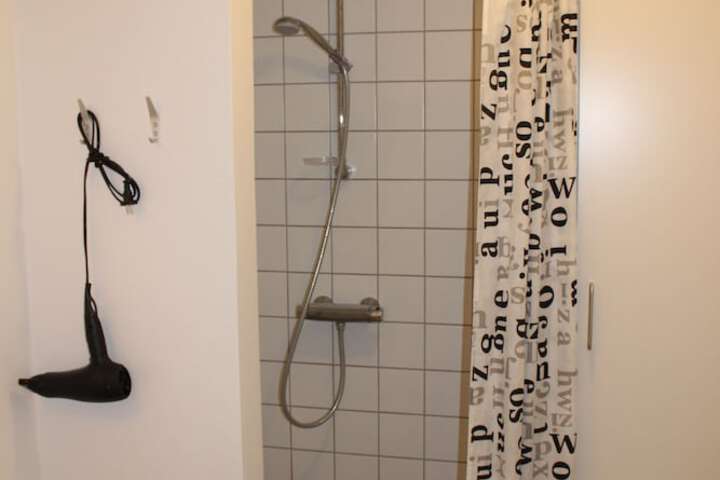 Room 19 of 39