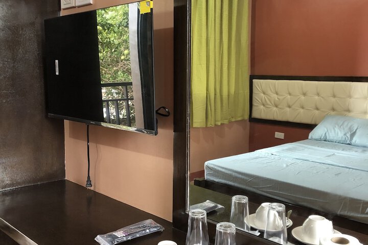 Room 6 of 20