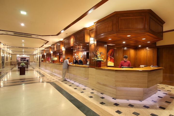 Concierge desk