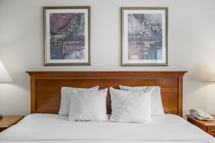 Room 10 of 50