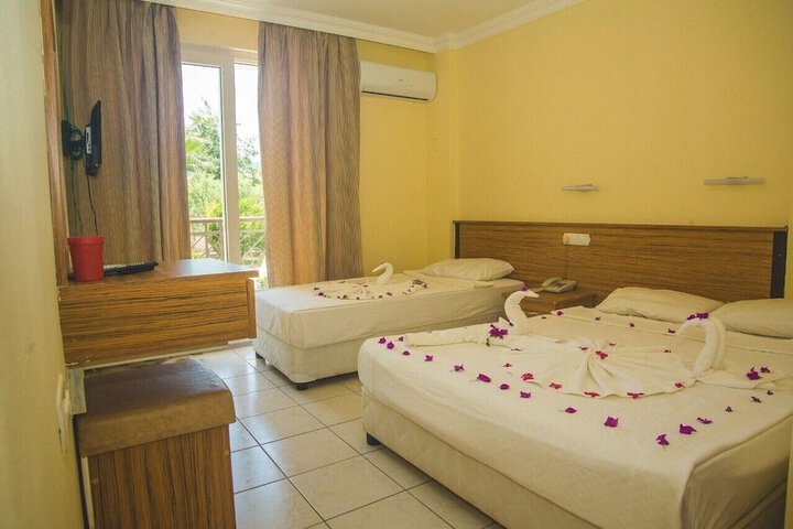 Room 3 of 23