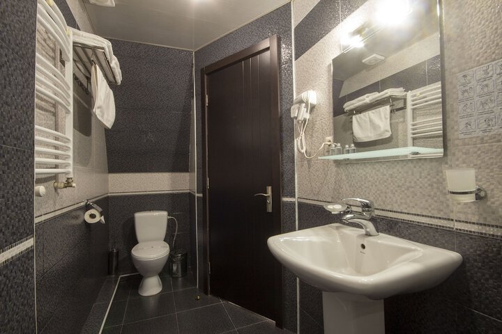 Room 40 of 48