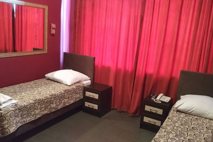 Room 45 of 99