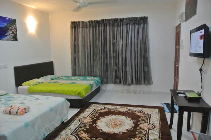 Room 4 of 42