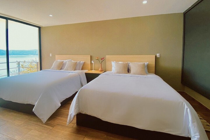 Room 14 of 47