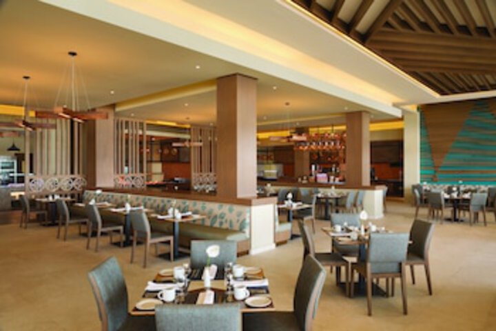 Dining 208 of 342