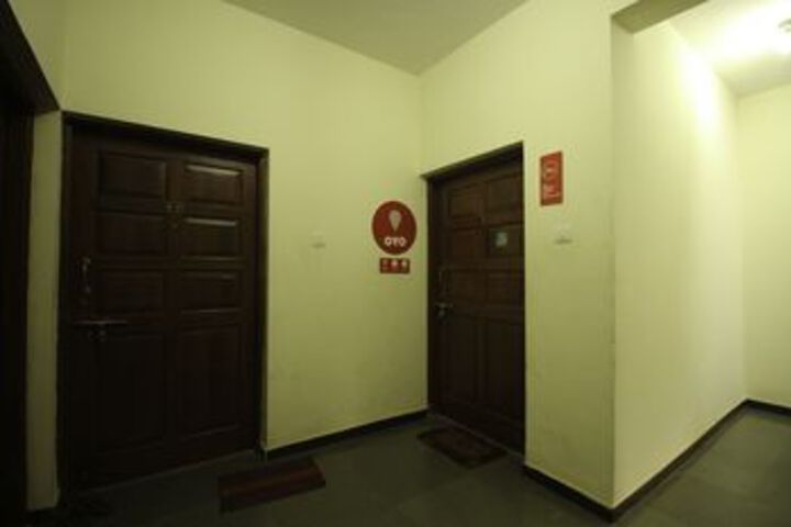 Ballroom/Hall 14 of 22