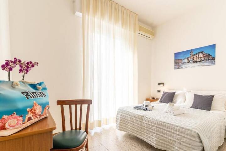 Room 3 of 11